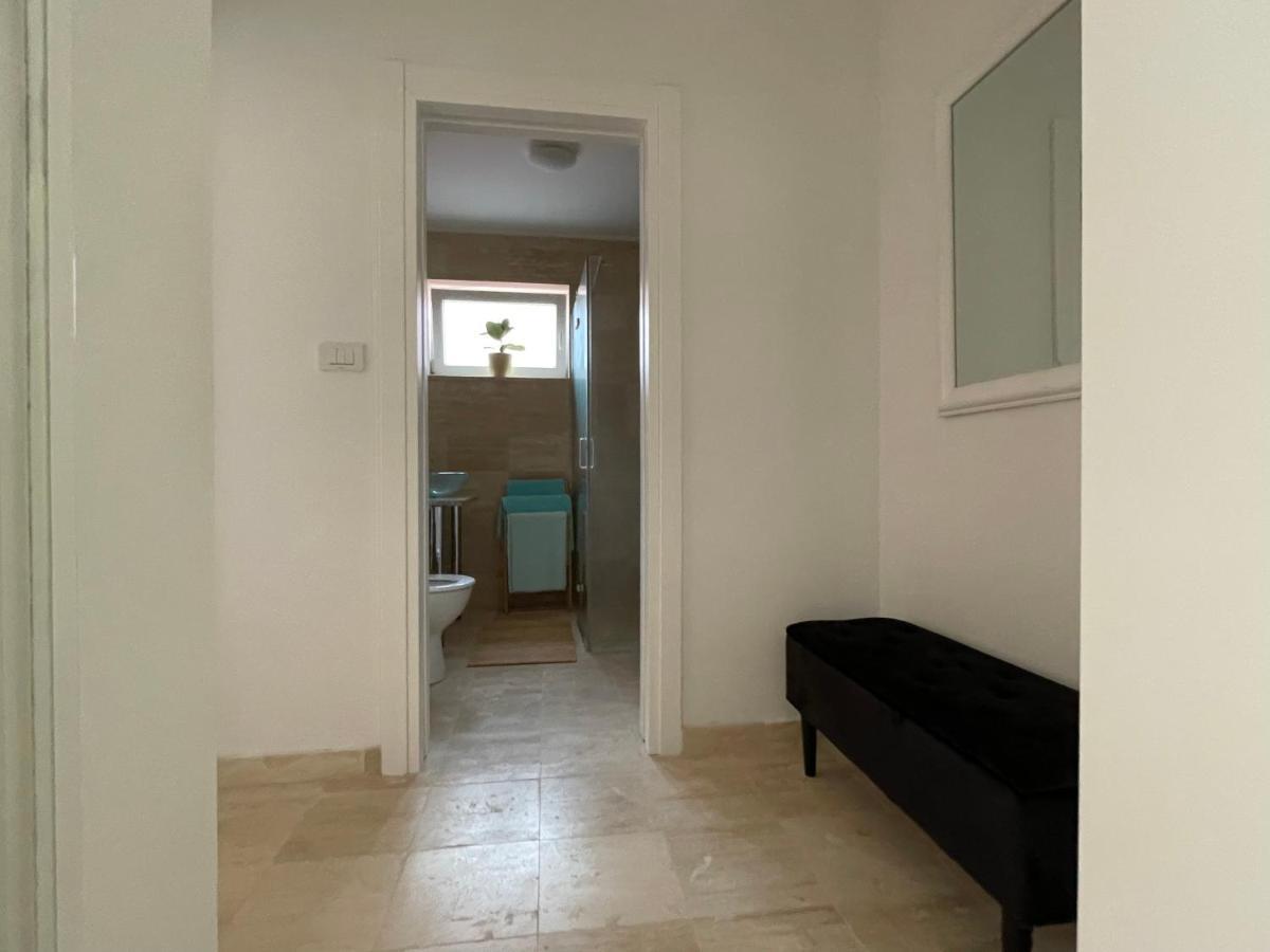 Vila Regina Apartment Regina With Swimming Pool Jezera Exterior foto