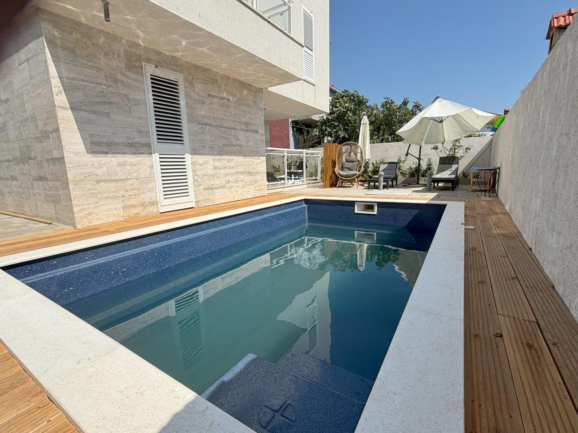 Vila Regina Apartment Regina With Swimming Pool Jezera Exterior foto